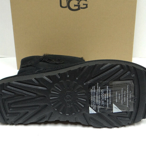 UGG MARIKO BAILEY BLACK CLASSIC SHORT BOOTS NEW! - Picture 3 of 7